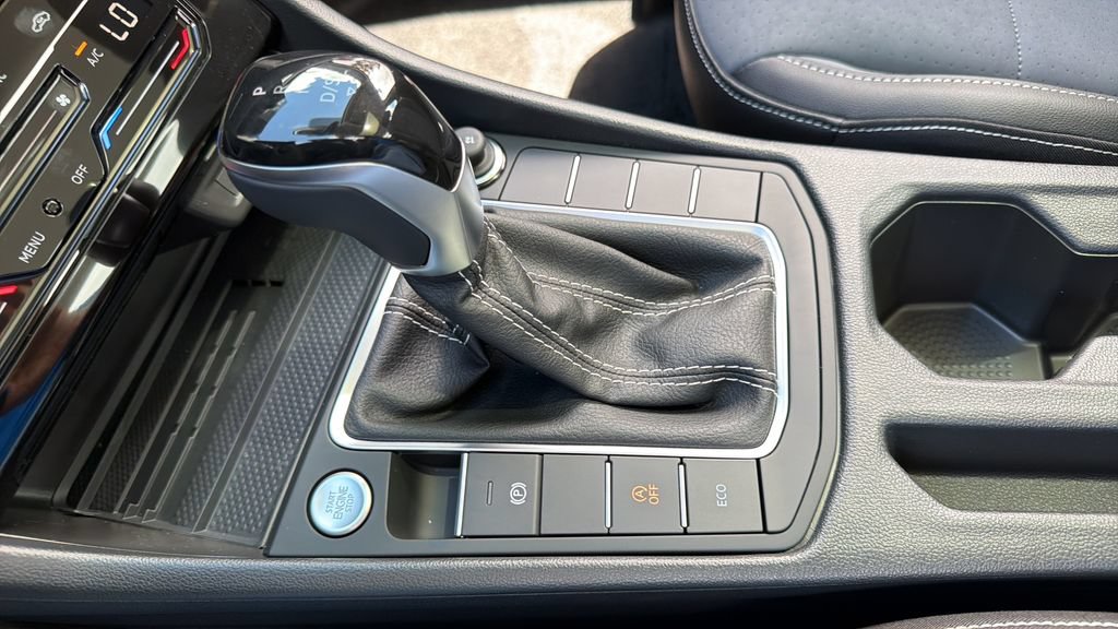New 2027 Volkswagen Jetta SE FWD image 15