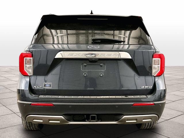 Used 2022 Ford Explorer XLT w/ Equipment Group 202A AWD/4WD image 4