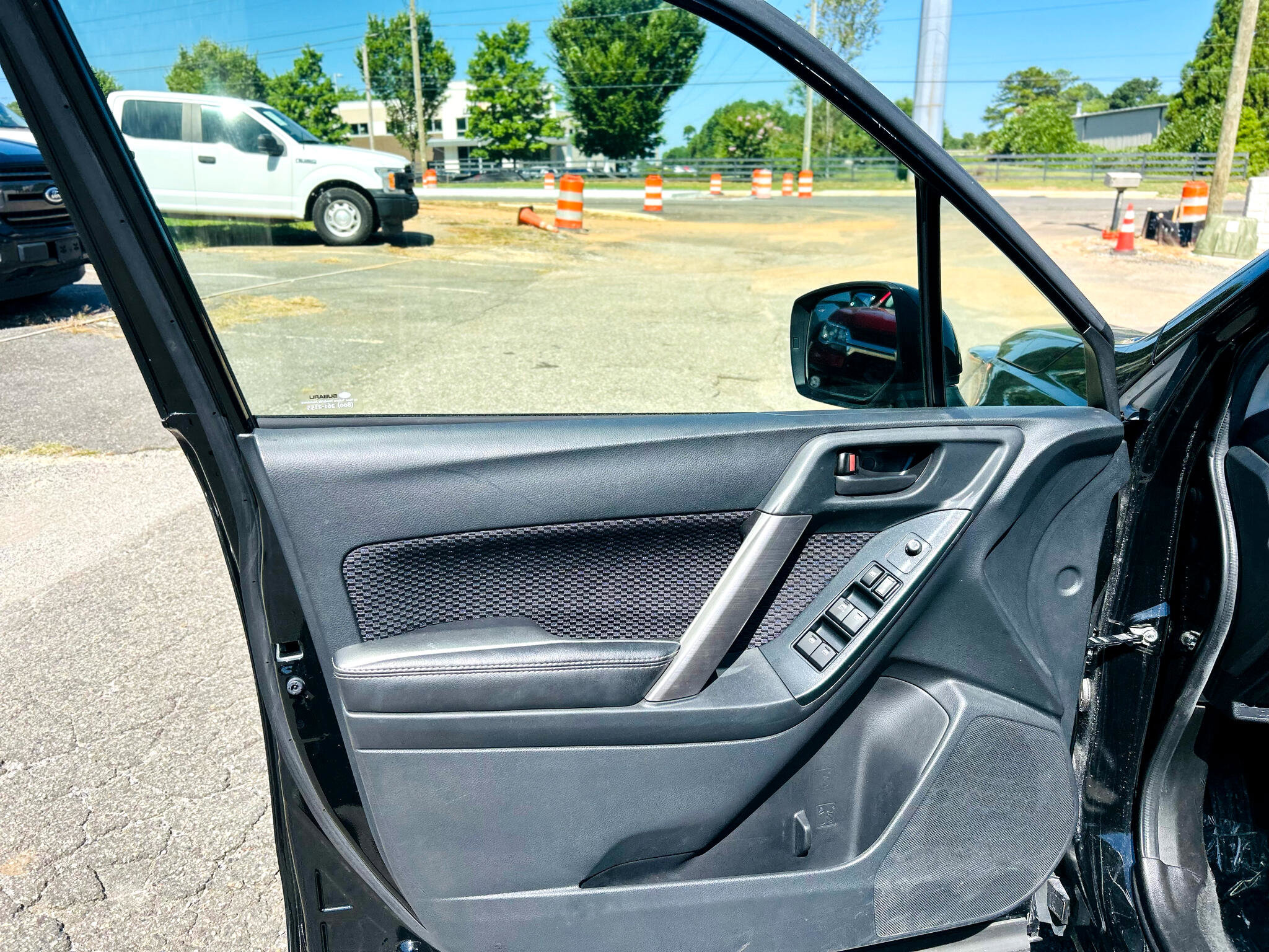 Used 2017 Subaru Forester 2.5i Premium w/ All-Weather Package image 22