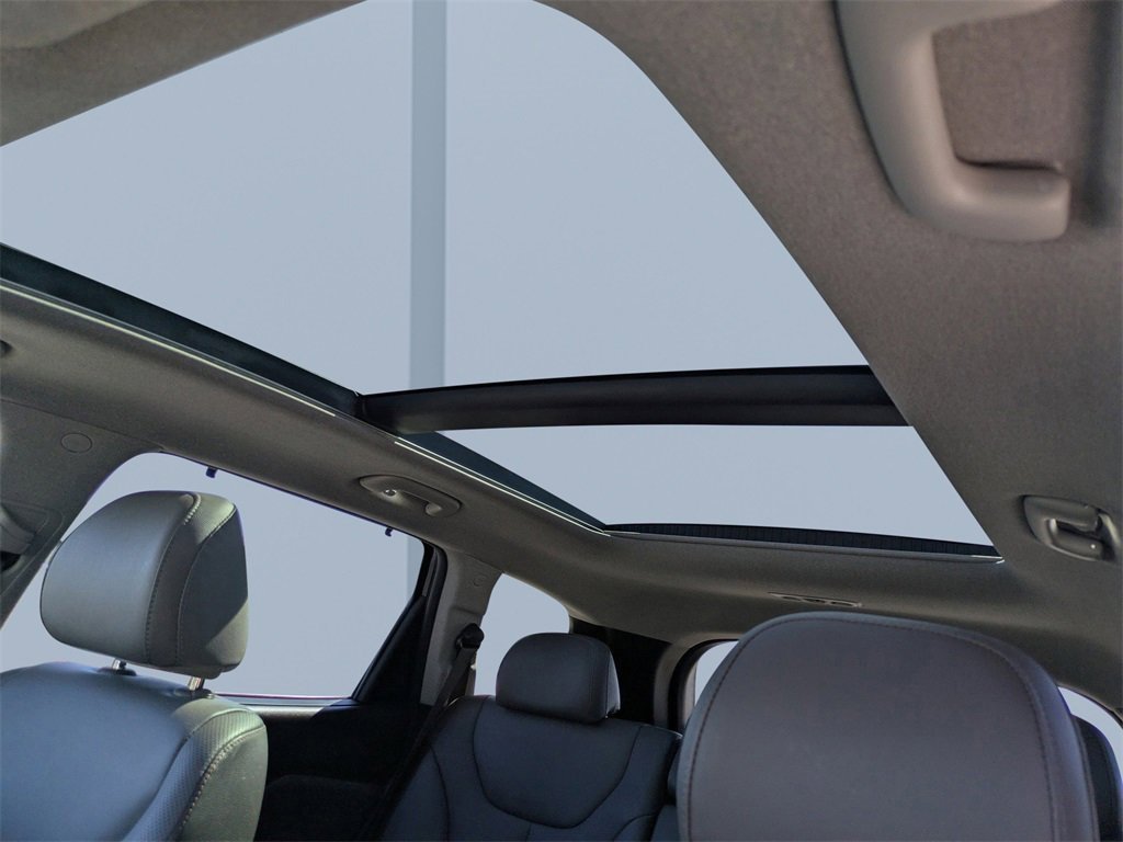 Used 2020 Hyundai Santa Fe Limited image 24