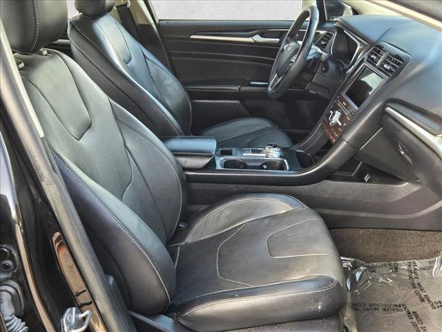Used 2020 Ford Fusion Titanium image 22