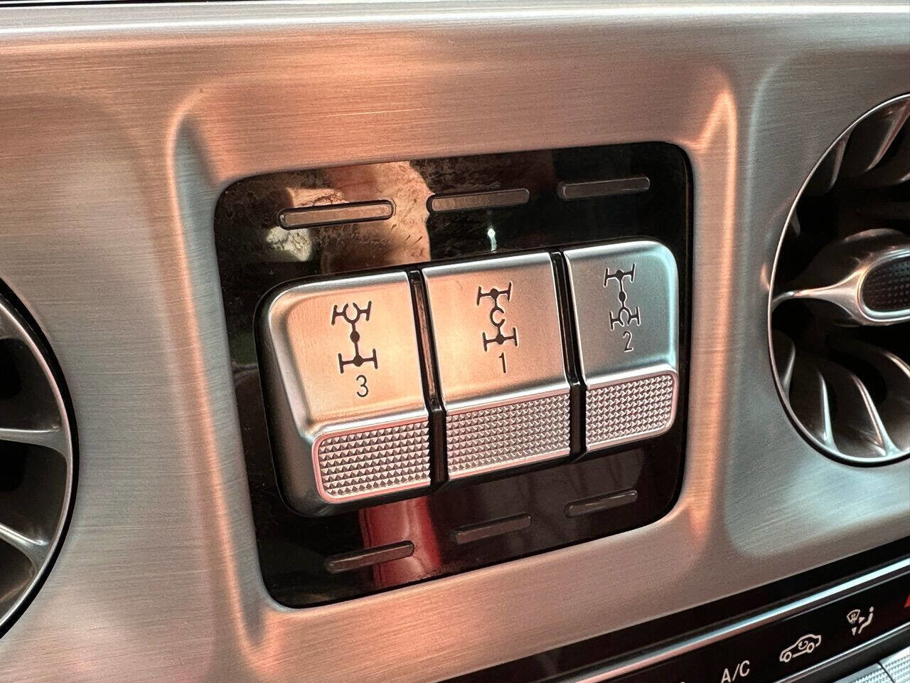 Used 2021 Mercedes-Benz G 63 AMG 4MATIC image 36