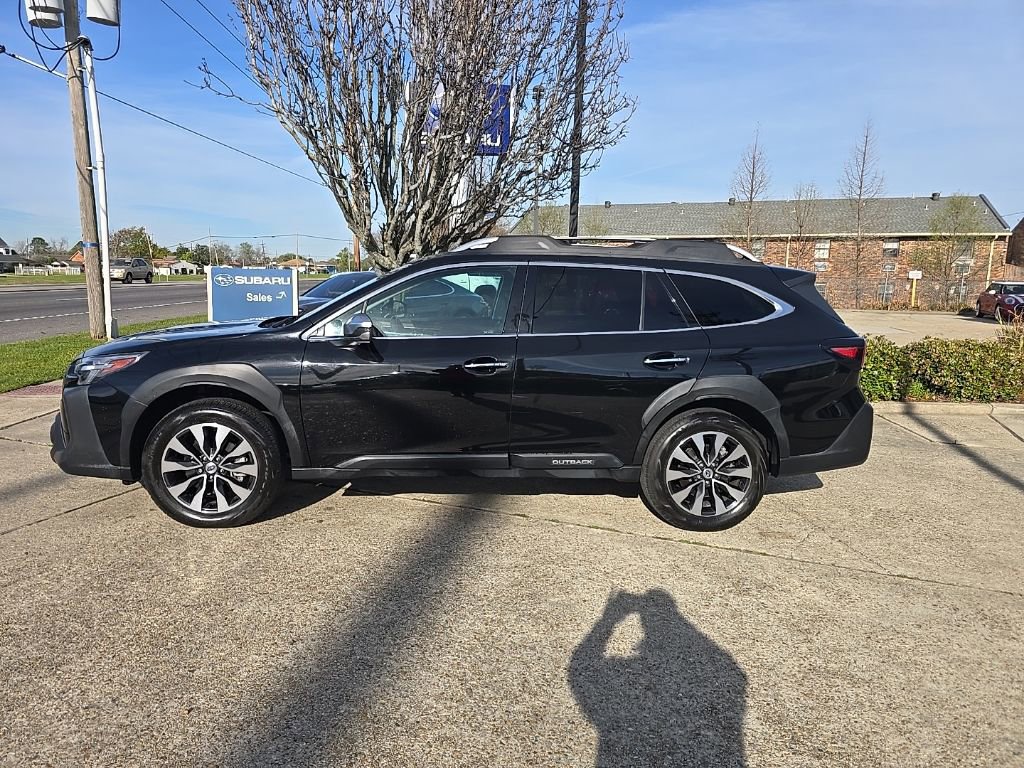 Used 2023 Subaru Outback Touring image 9