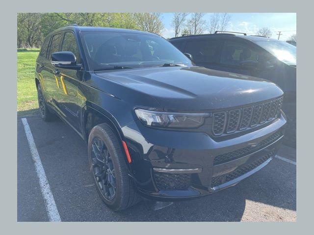 Used 2023 Jeep Grand Cherokee L Summit AWD/4WD image 1