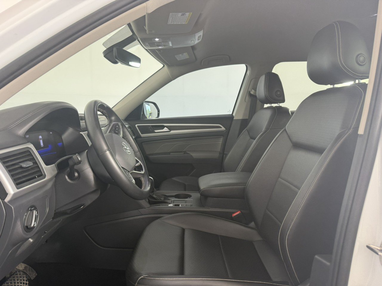 Used 2022 Volkswagen Atlas SE FWD image 17