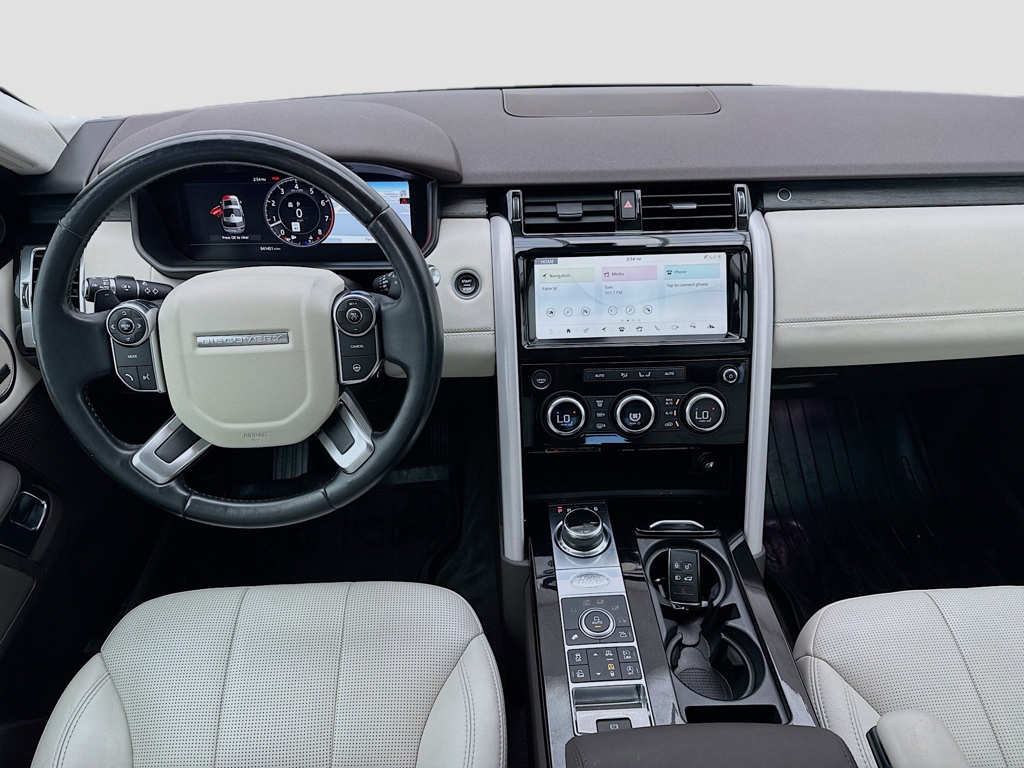 Used 2018 Land Rover Discovery HSE image 15