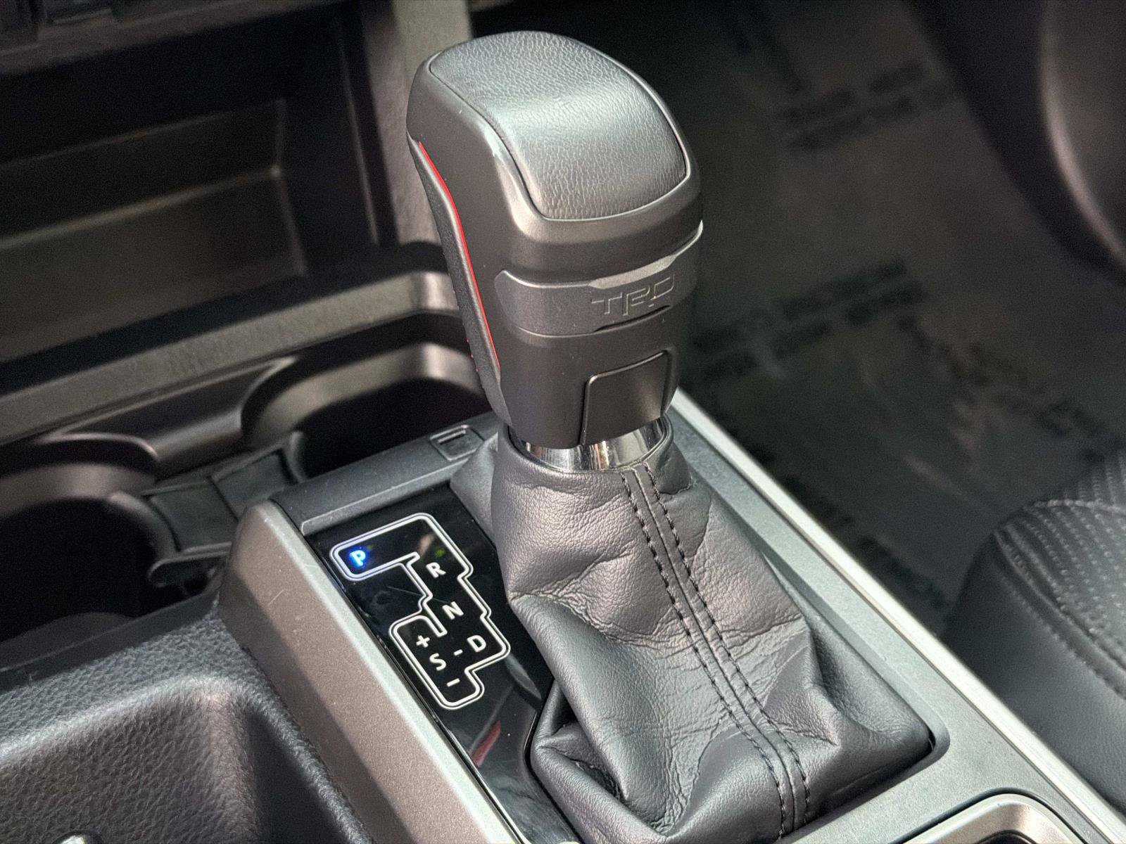Used 2022 Toyota Tacoma SR5 w/ Technology Package AWD/4WD image 23