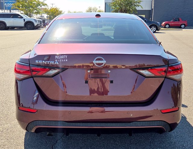 Used 2025 Nissan Sentra SV FWD image 7