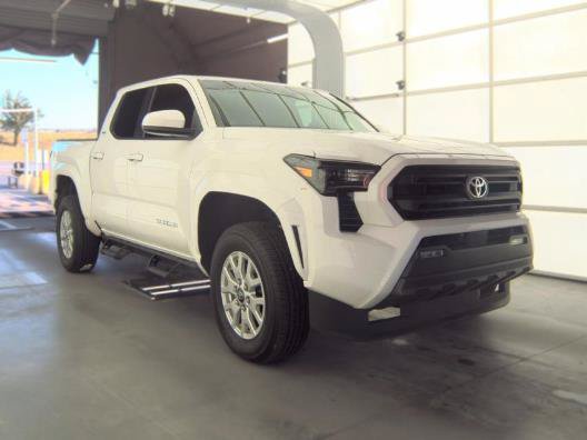 Used 2024 Toyota Tacoma SR5 AWD/4WD image 2