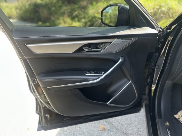 Used 2025 Jaguar F-PACE R-Dynamic S image 10