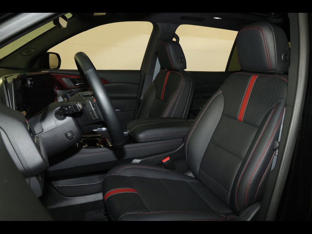 Used 2024 Chevrolet Traverse RS w/ LPO, Floor Liner Package AWD/4WD image 4