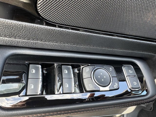 Used 2022 Lincoln Aviator Reserve w/ Equipment Group 201A image 12