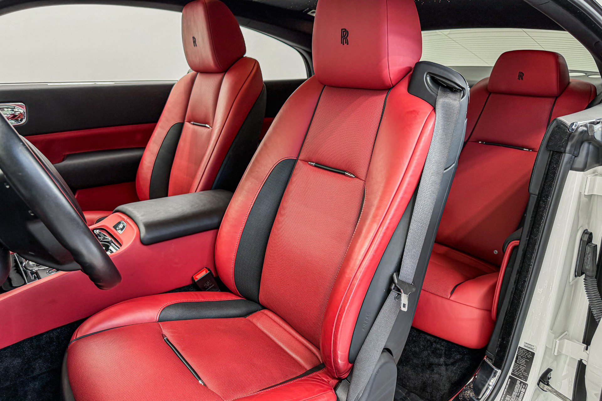 Used 2019 Rolls-Royce Wraith RWD image 24