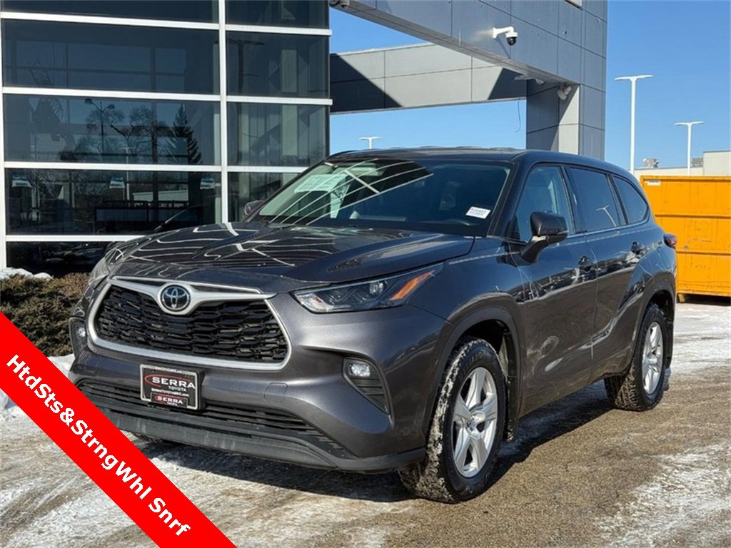 Used 2022 Toyota RAV4 XLE w/ Convenience Package image 10