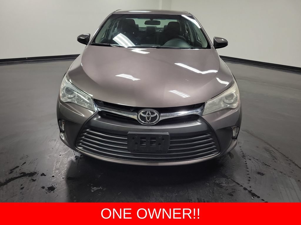 Used 2015 Toyota Camry LE FWD image 2