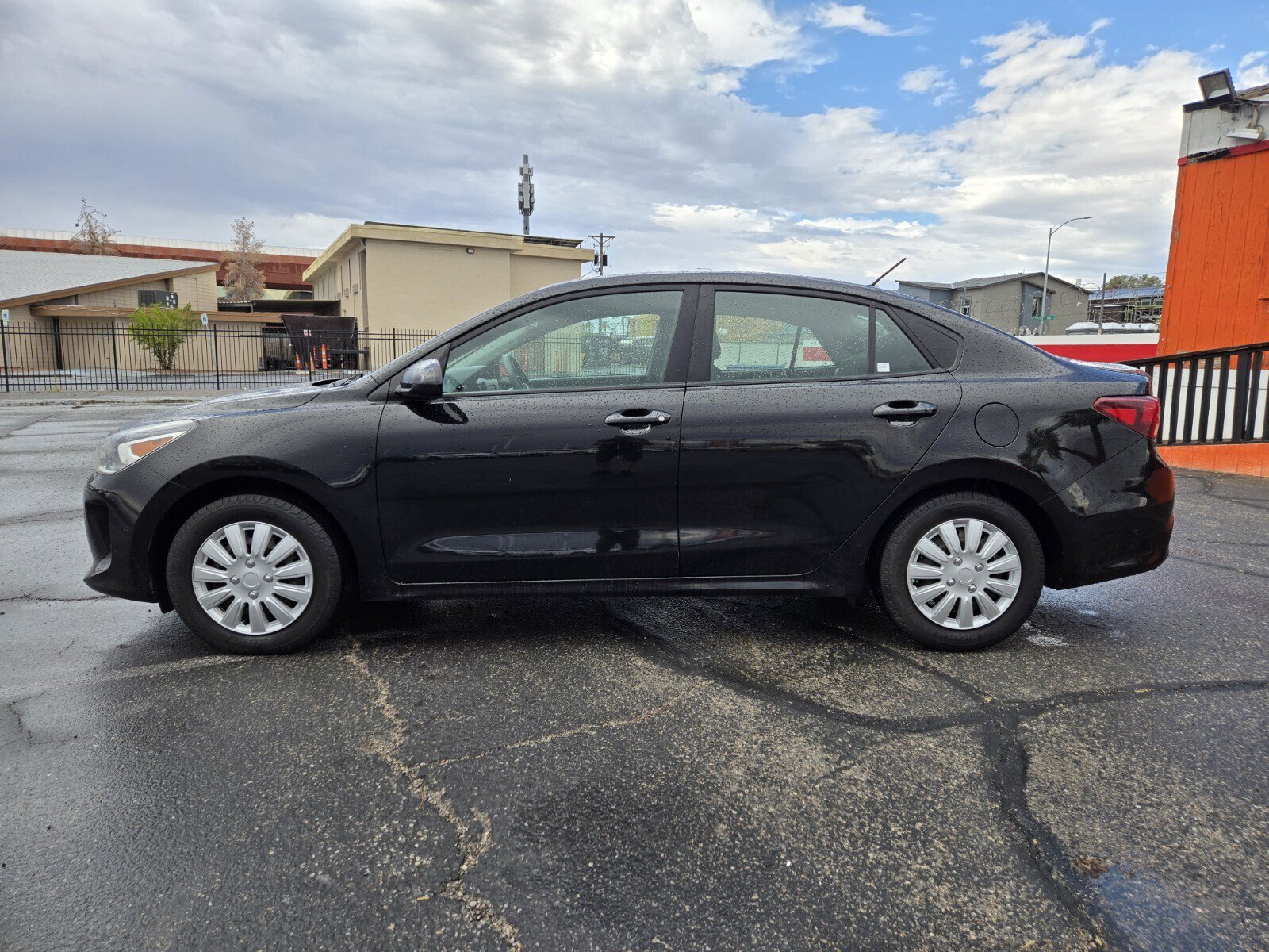 Used 2018 Kia Rio S FWD image 2