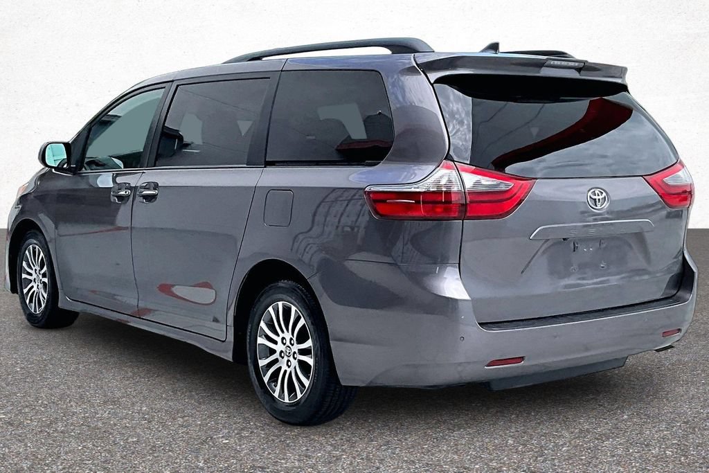 Certified 2020 Toyota Sienna XLE Premium FWD image 7