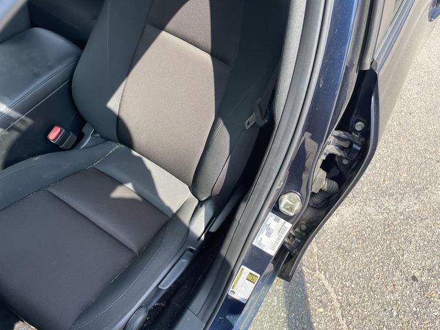 Used 2024 MAZDA MAZDA3 s FWD image 11