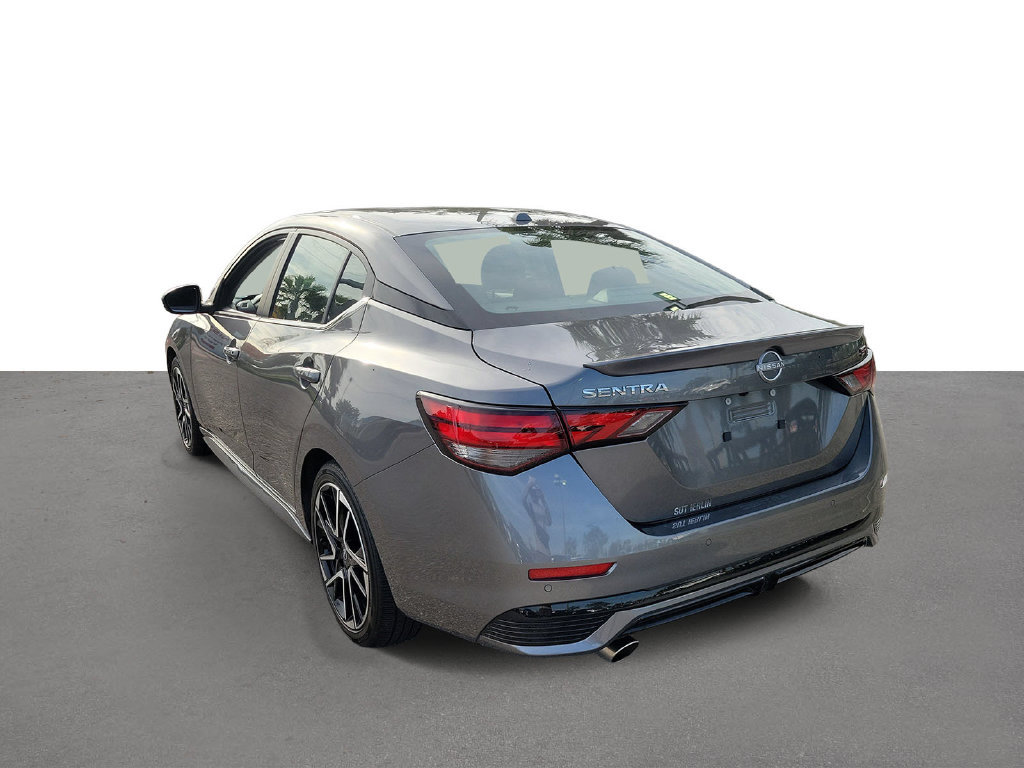 Certified 2025 Nissan Sentra SR FWD image 4