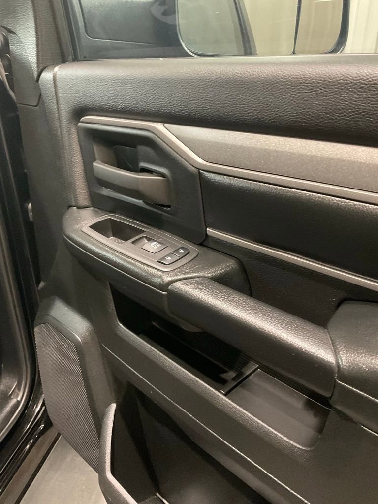 Used 2022 RAM 3500 Tradesman AWD/4WD image 15