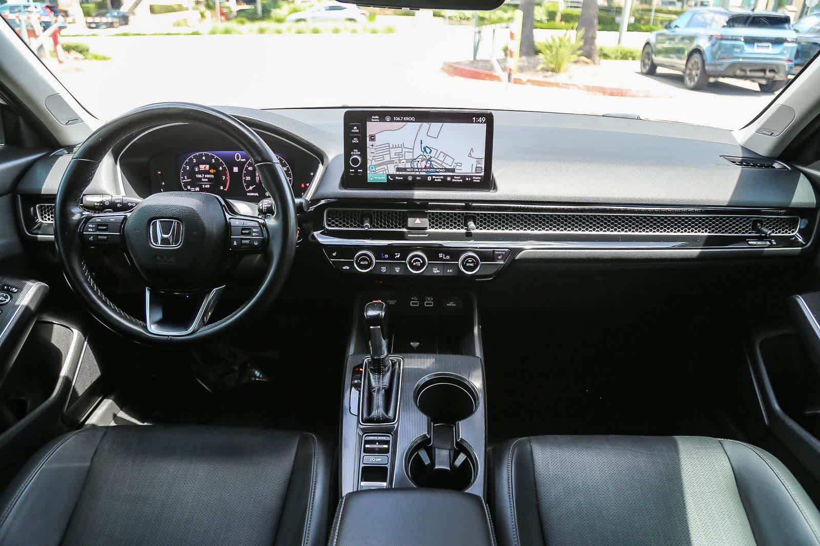 Used 2022 Honda Civic Touring image 11