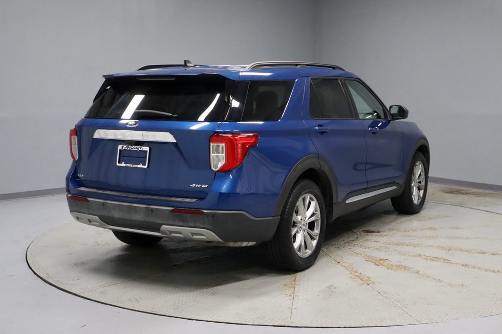 Used 2021 Ford Explorer XLT w/ Equipment Group 202A AWD/4WD image 11