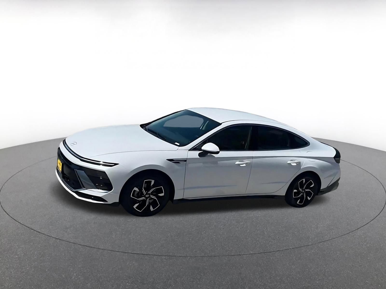 Used 2025 Hyundai Sonata SEL FWD image 8