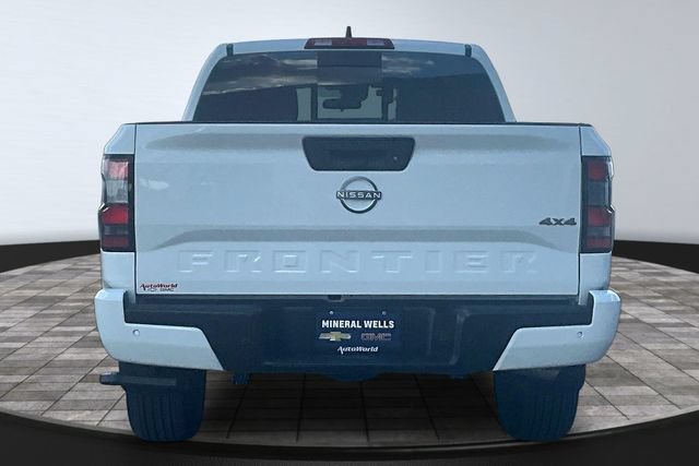 Used 2025 Nissan Frontier SV AWD/4WD image 5