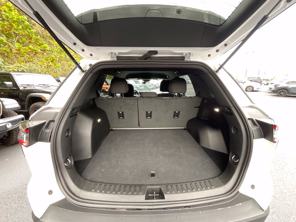 Used 2026 Chevrolet Equinox LT AWD/4WD image 26