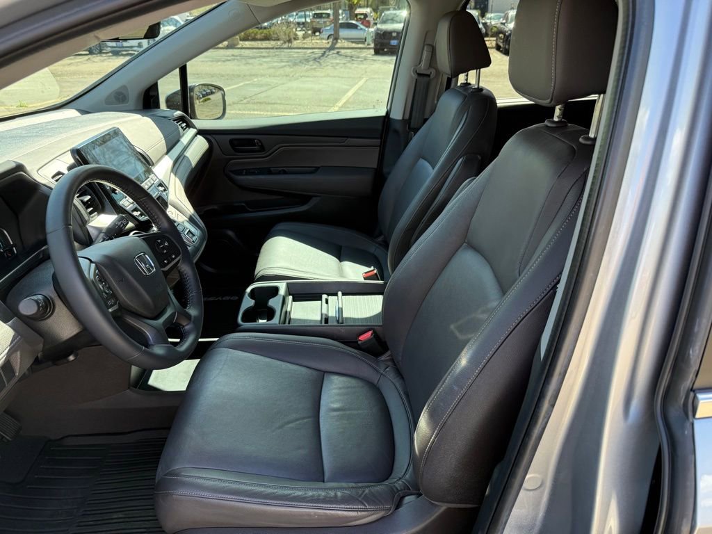 Used 2023 Honda Odyssey EX-L image 13