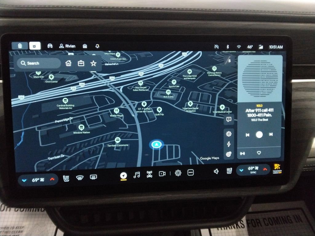 Used 2023 Rivian R1S Launch Edition image 19