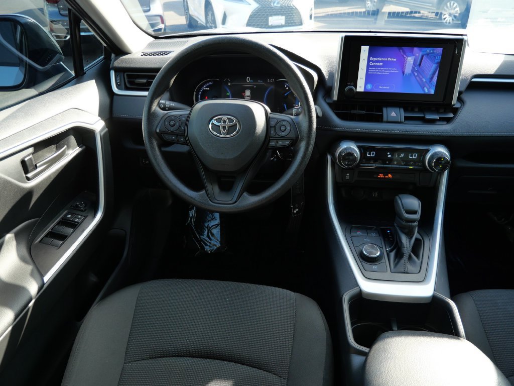 Certified 2025 Toyota RAV4 LE AWD/4WD image 12