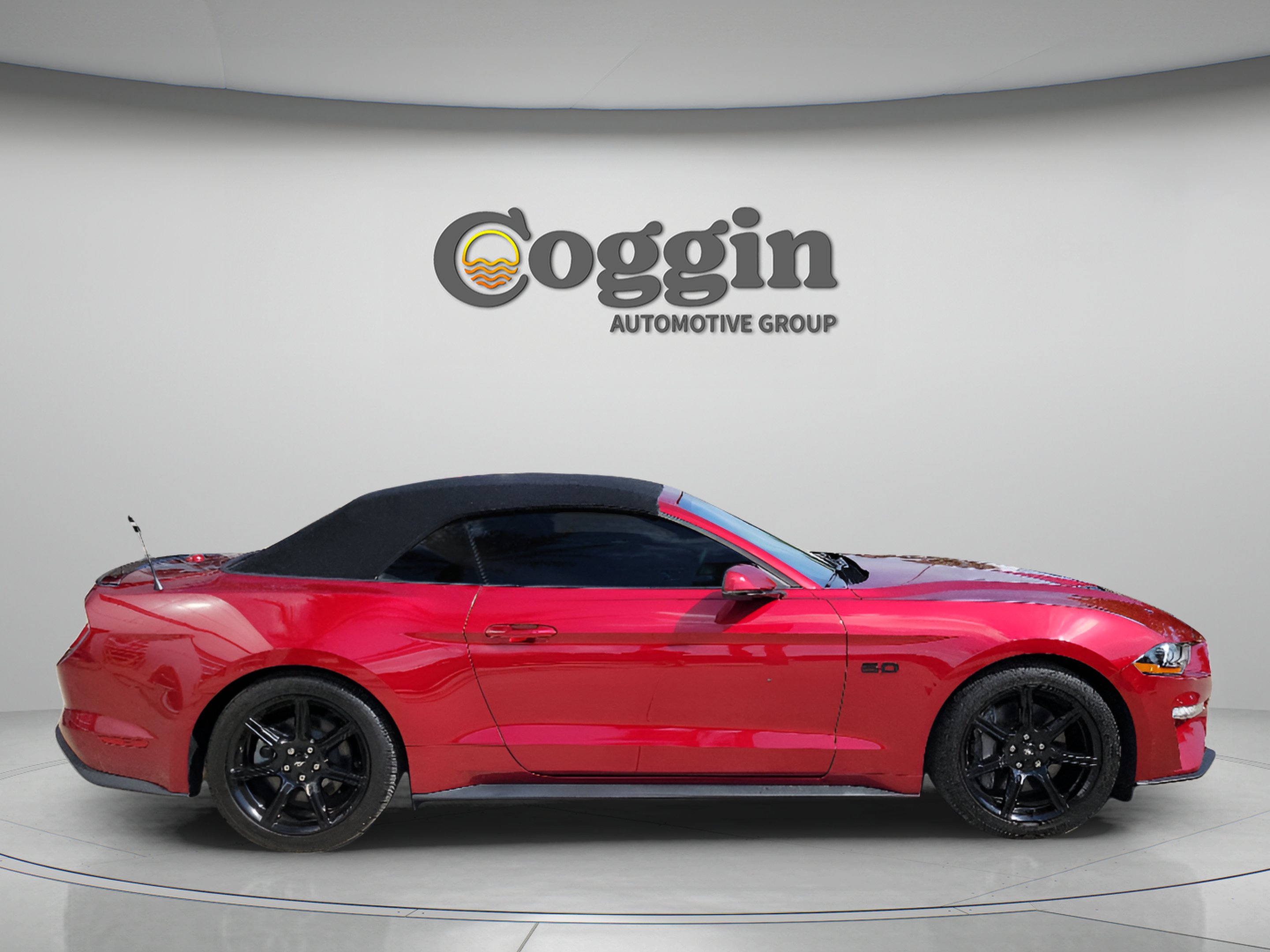 Used 2018 Ford Mustang GT Premium w/ Equipment Group 401A RWD image 3