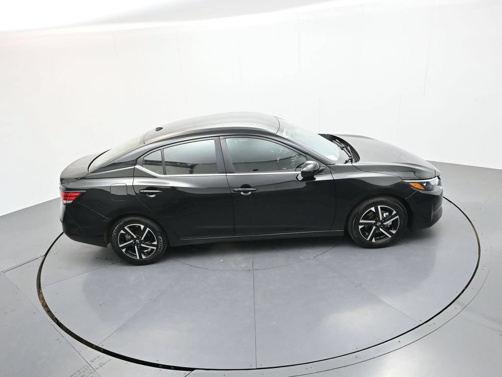 Used 2024 Nissan Sentra SV FWD image 30