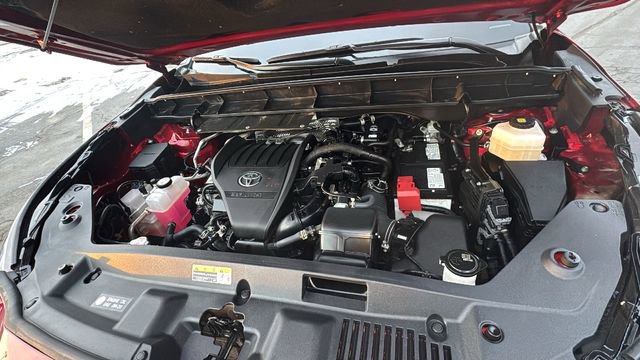 Used 2024 Toyota Highlander LE image 39