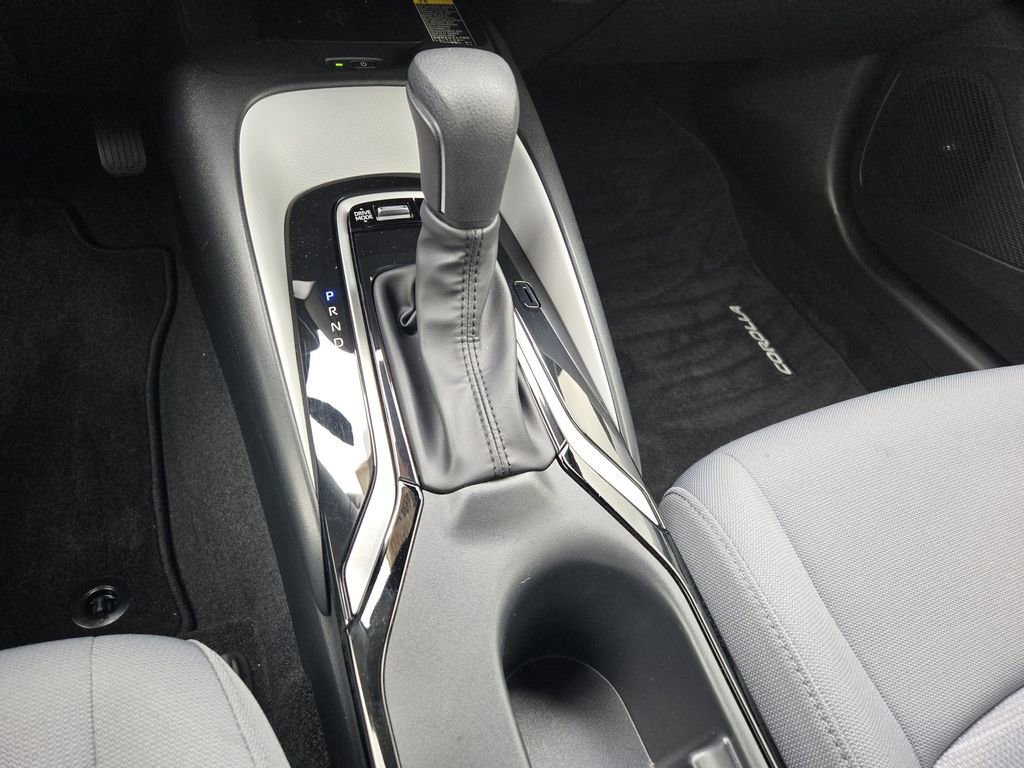 Used 2025 Toyota Corolla SE w/ SE Premium Package FWD image 13