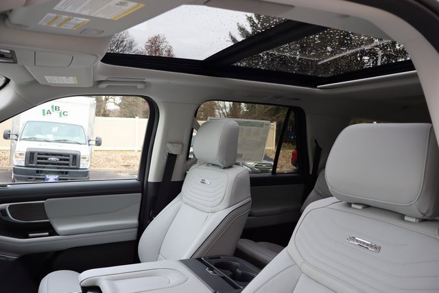New 2025 Ford Expedition Max Platinum w/ Platinum Ultimate Package image 5
