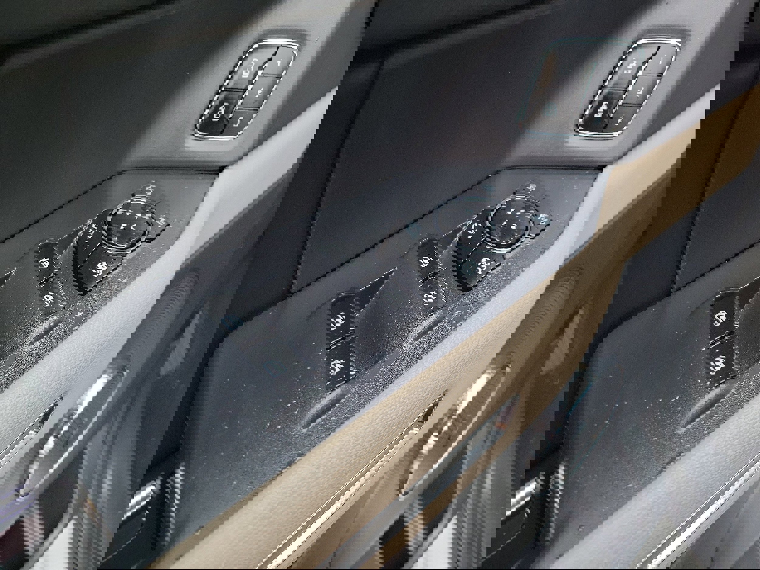 Certified 2023 Ford Expedition Limited image 16