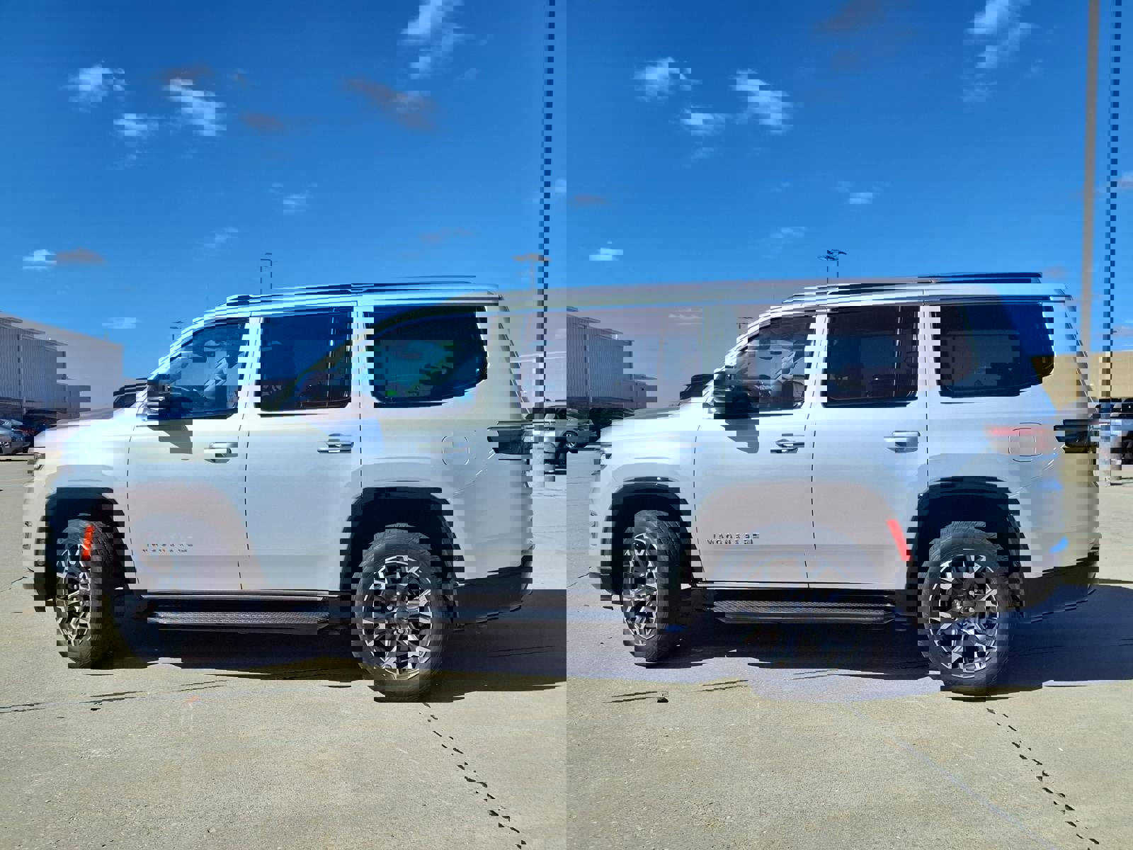 Certified 2023 Jeep Wagoneer Series III w/ Preferred Equipment Group image 33