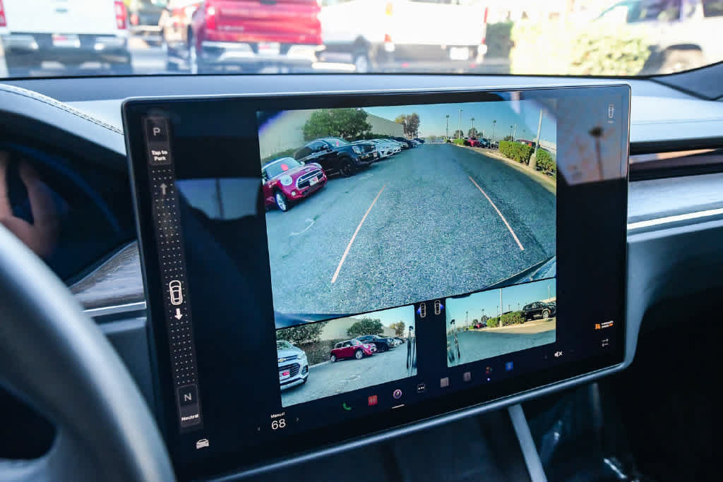 Used 2023 Tesla Model S AWD/4WD image 23