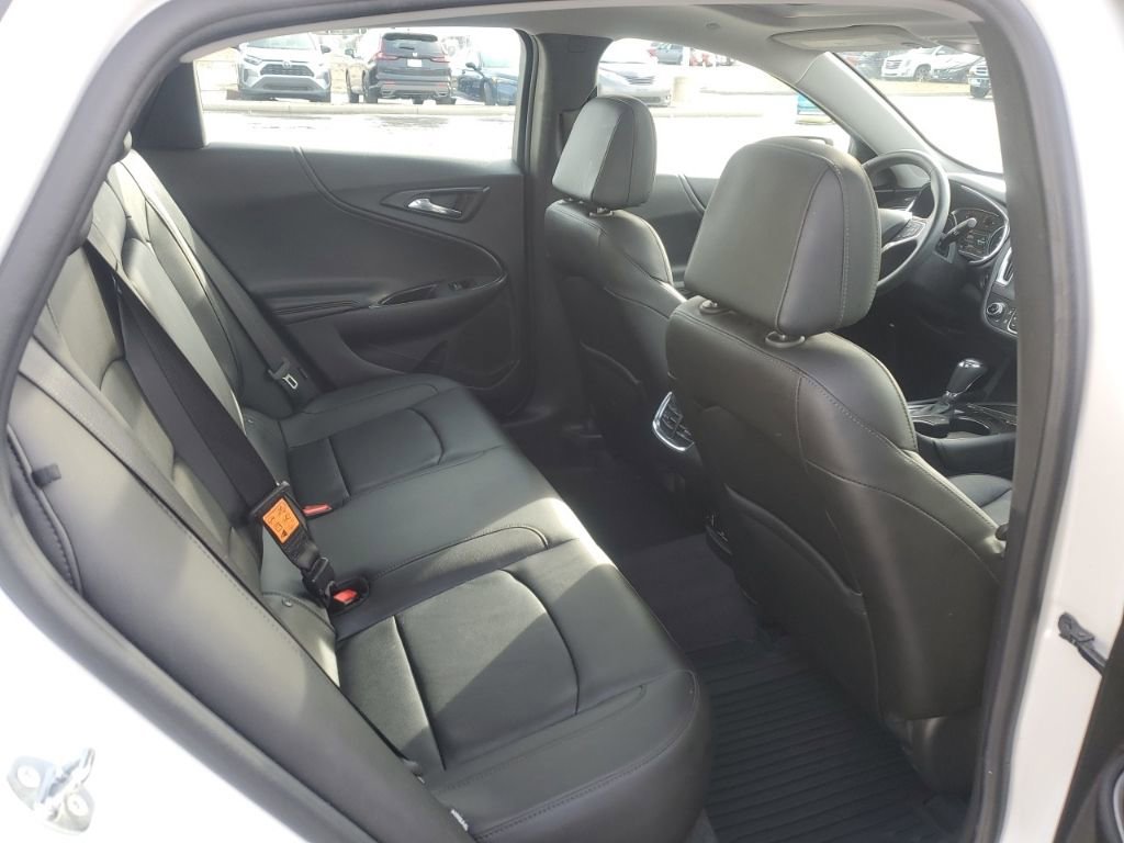 Used 2016 Chevrolet Malibu Hybrid w/ Leather Package image 32