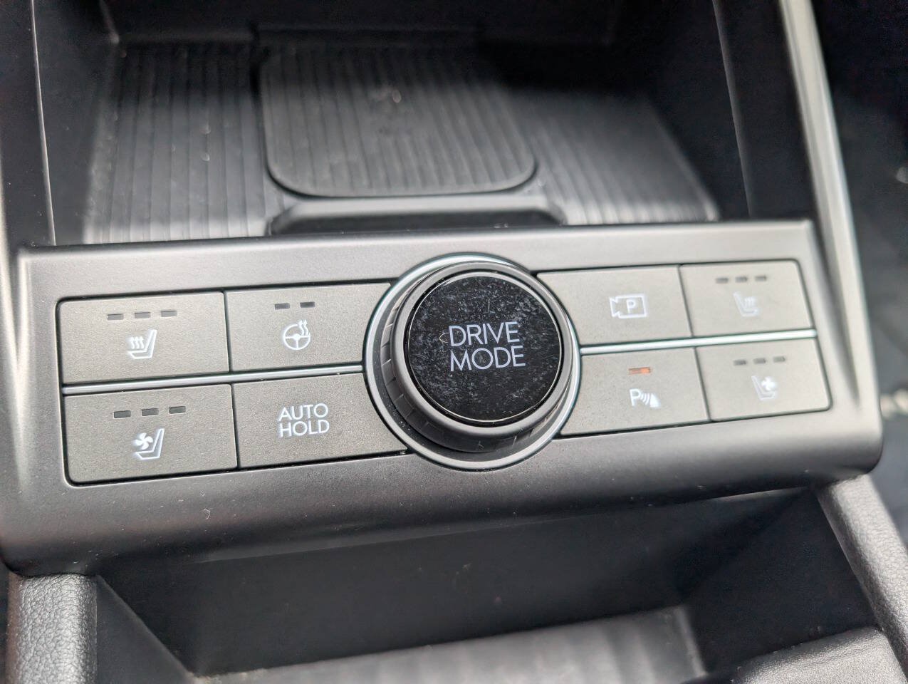 Used 2024 Hyundai Kona Limited FWD image 14