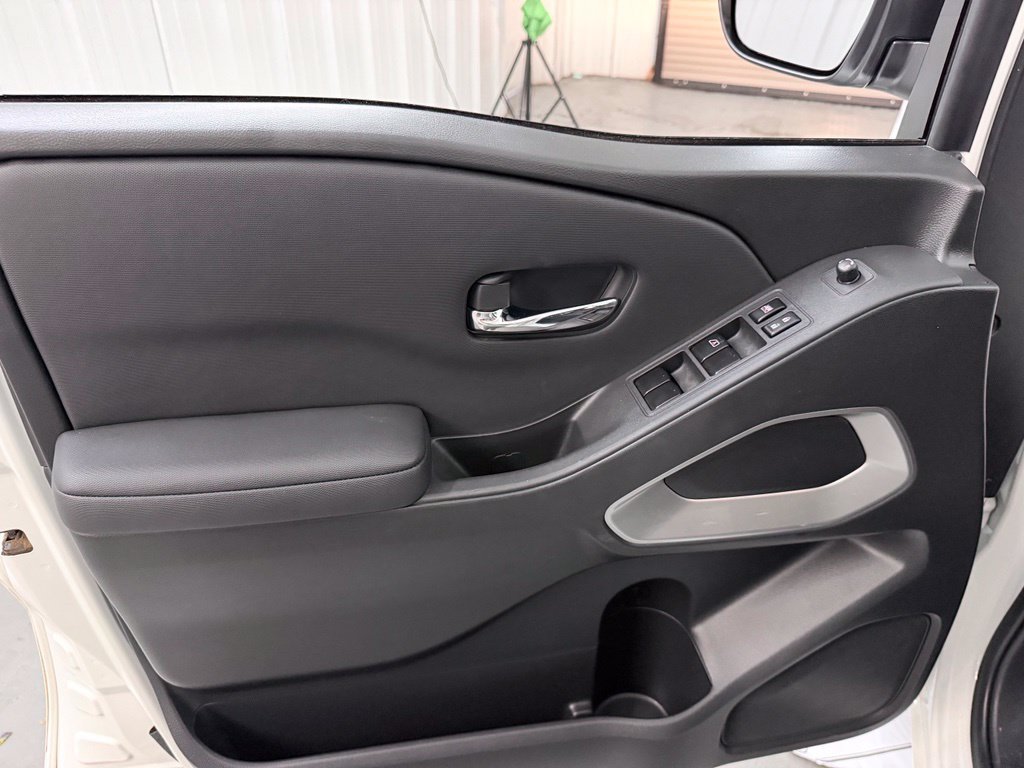 Used 2024 Nissan Frontier SV w/ Technology Package RWD image 12