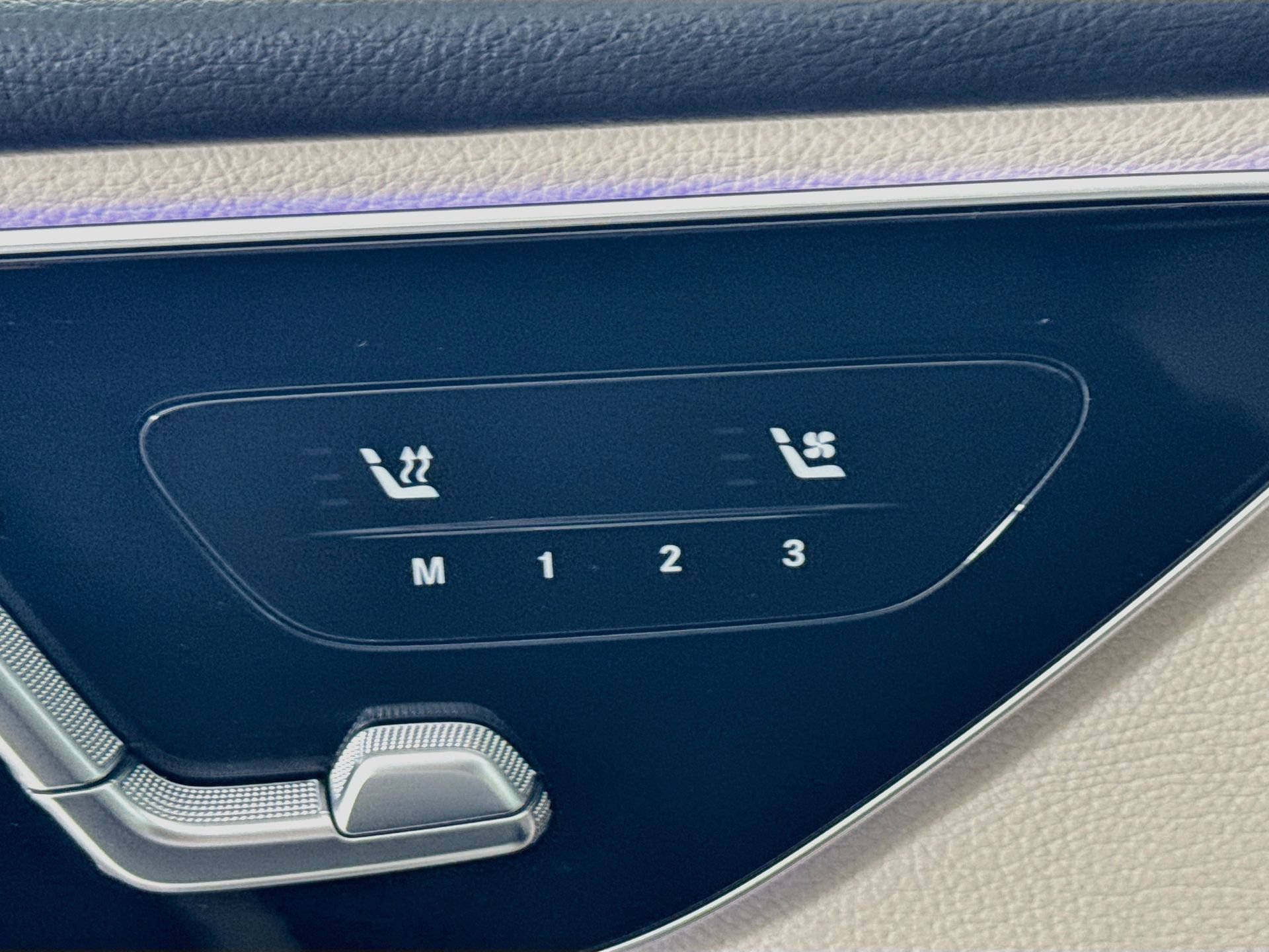 Used 2024 Mercedes-Benz C 300 Sedan image 21