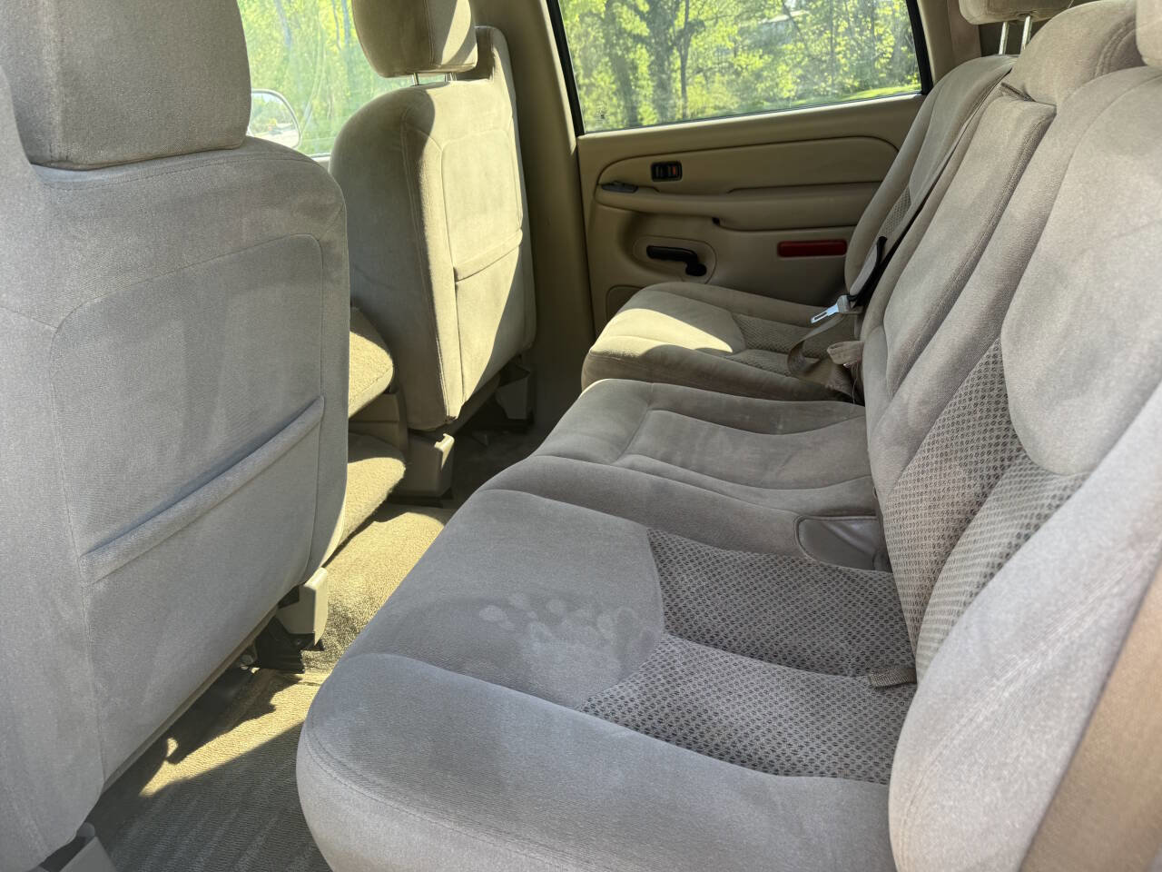 Used 2004 Chevrolet Tahoe LS w/ Cargo Package image 24