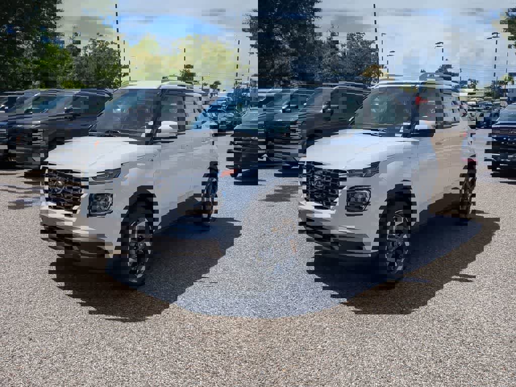 New 2026 Hyundai Venue SEL image 2