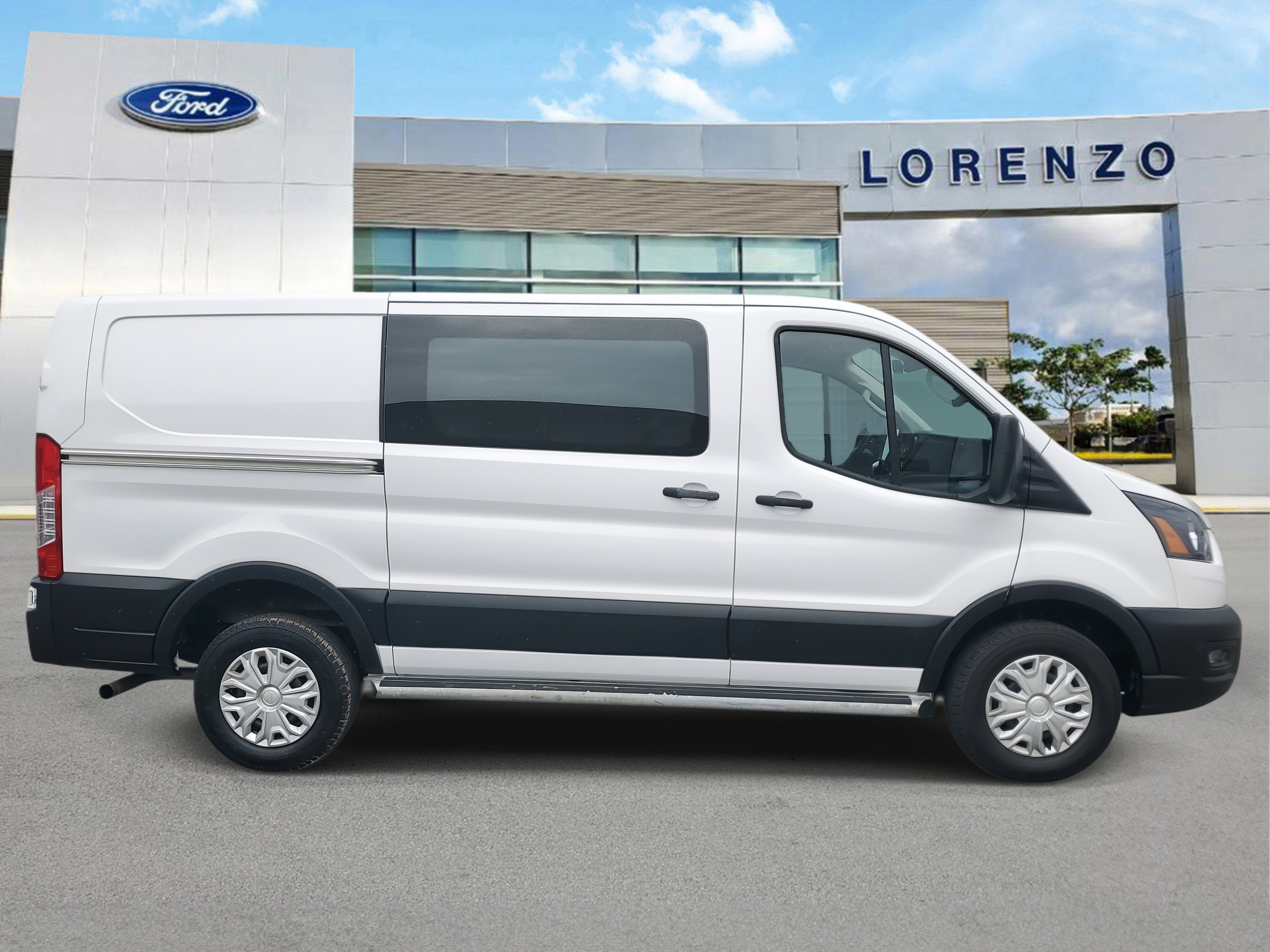 Used 2024 Ford Transit 250 Low Roof w/ Exterior Upgrade Package image 4