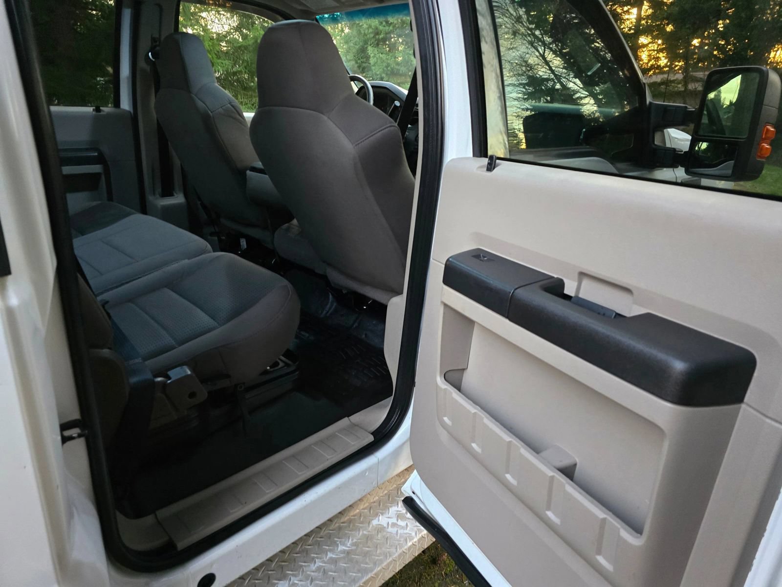 Used 2009 Ford F350 XLT AWD/4WD image 13