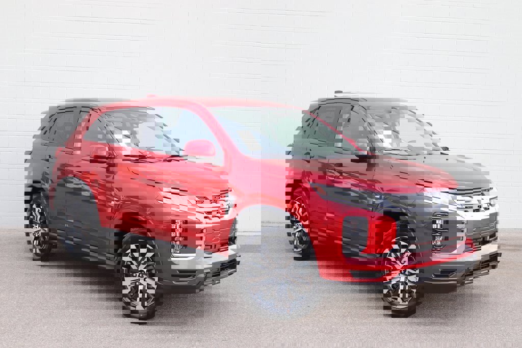 New 2025 Mitsubishi Outlander Sport ES