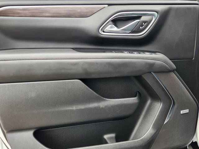 Used 2024 Chevrolet Suburban Z71 w/ Luxury Package image 22
